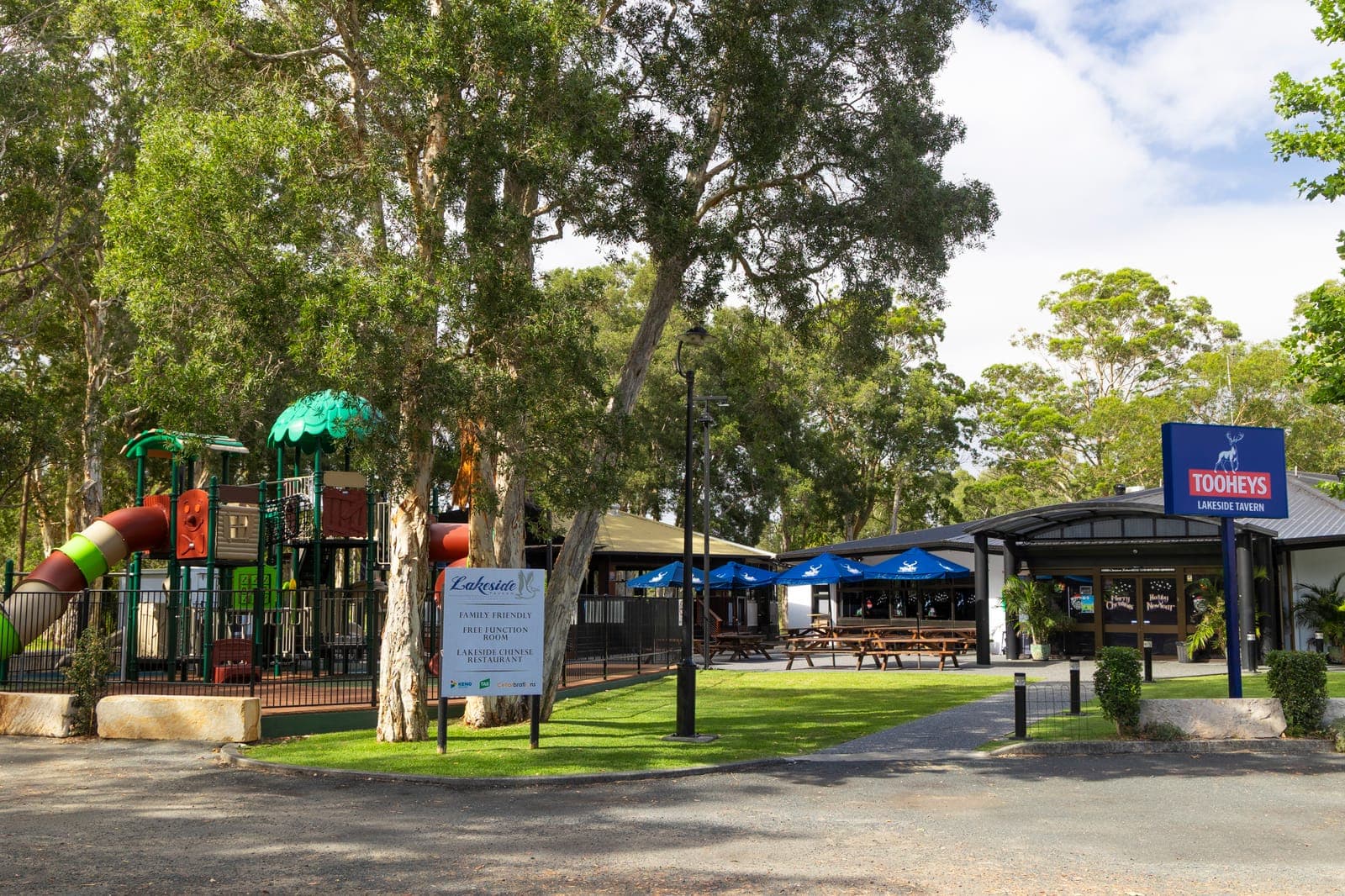 Lakeside Tavern Forster — photo 3