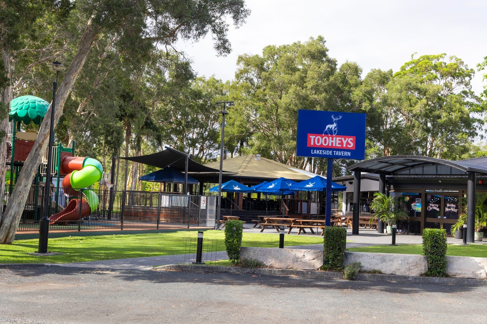 Lakeside Tavern Forster — photo 5